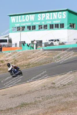 media/Apr-20-2025-AHRMA (Sun) [[393a79c373]]/Race/Group 11 early race/Turn 4b/